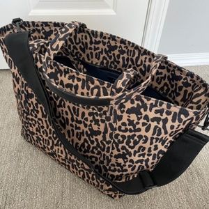 Colugo: The Diaper Tote